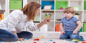 بررسی کلی تقویت منفی کودک و تغییر رفتار در کودکان