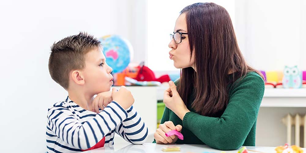 اهمیت مهارت گفتگو در کودکان