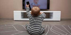 ایجاد عادات مناسب تلویزیون دیدن در کودکان